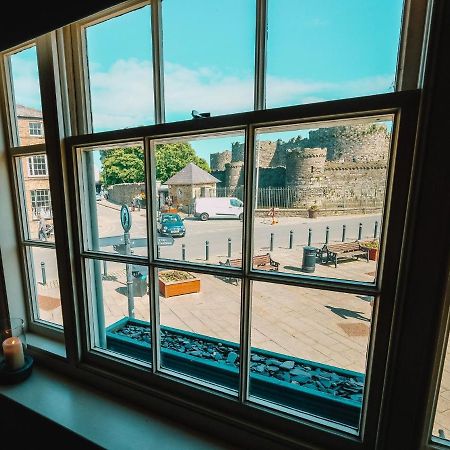 Villa Castle View Beaumaris Esterno foto
